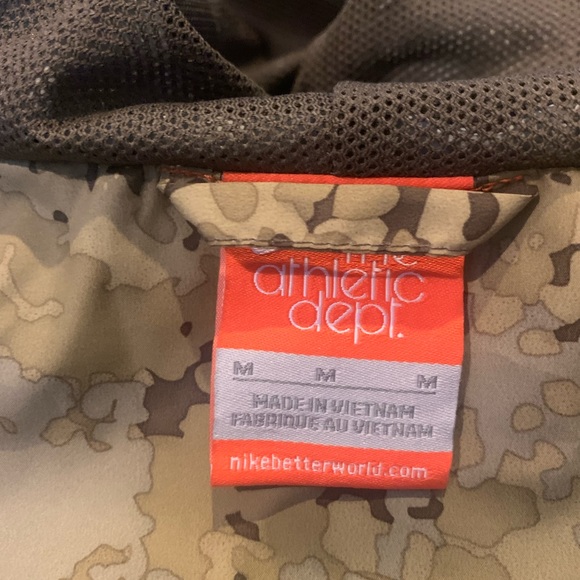 Nike Windbreaker - New - Picture 2 of 3